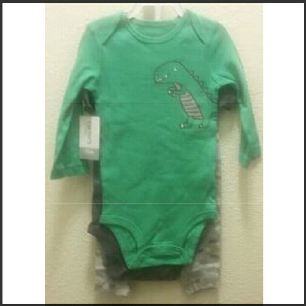 #225👉🏼3 Piece 12 Months, Baby Outfit Or Sleepers